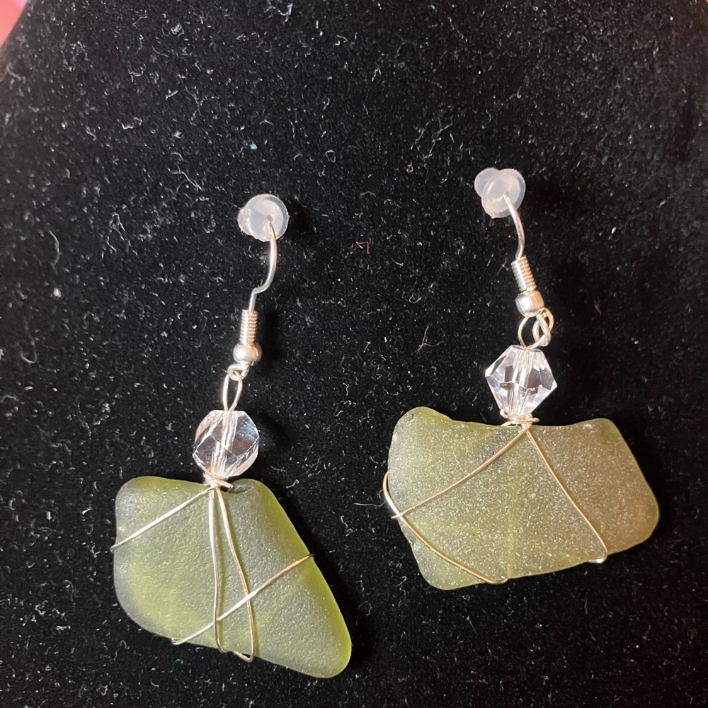 #31 handmade seaglsss earrings